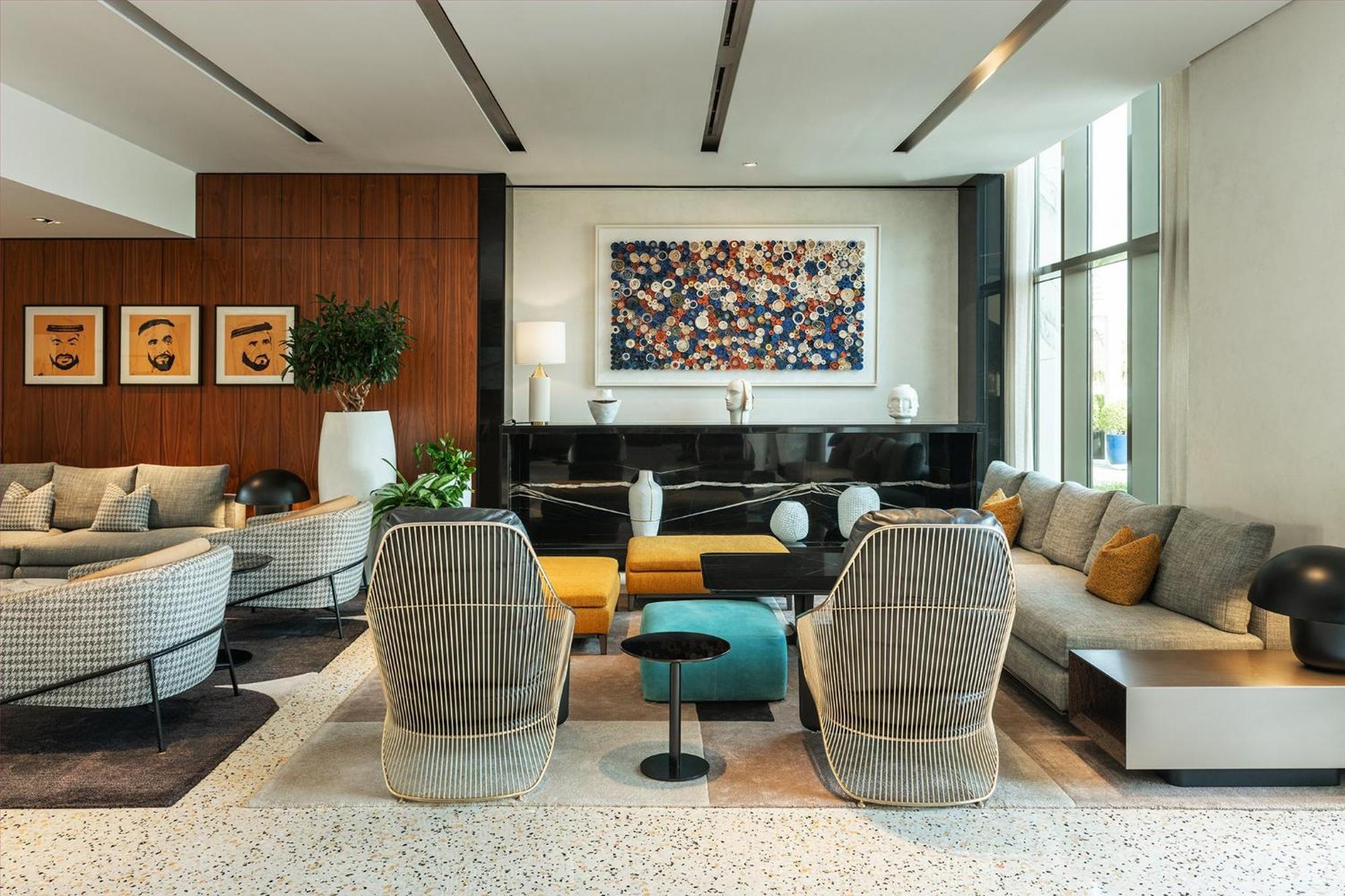 Resort Th8 Palm Resort, Vignette Collection By Ihg Dubai