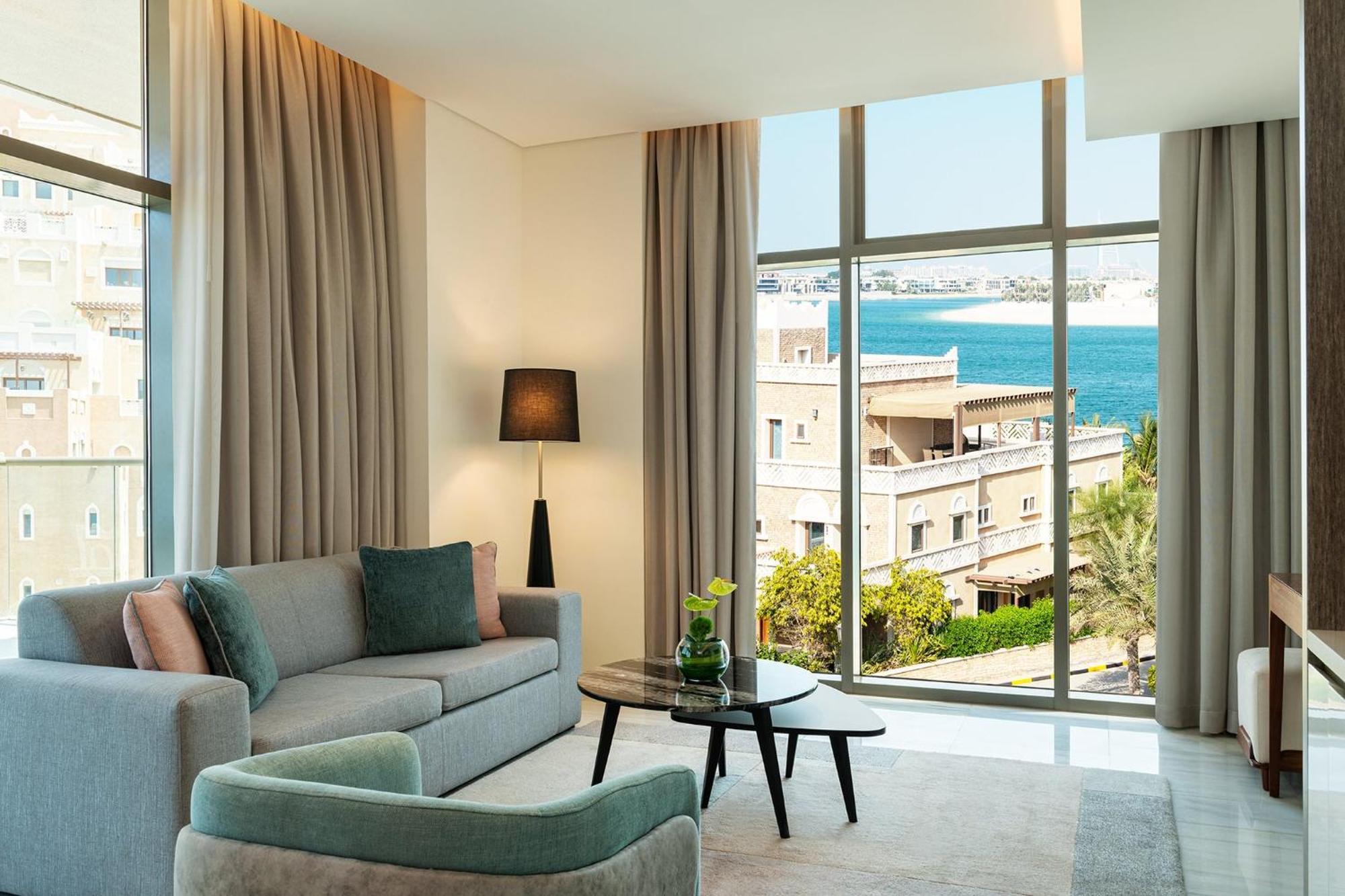 Th8 Palm Resort, Vignette Collection By Ihg Resort