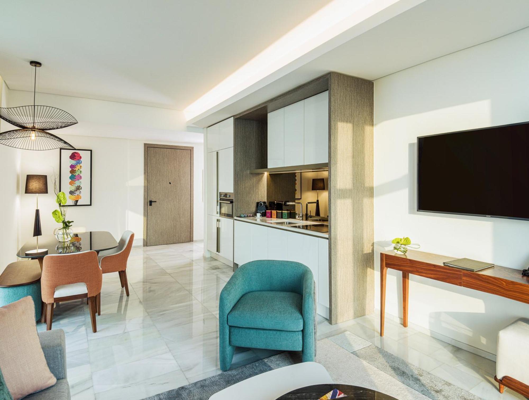 Th8 Palm Resort, Vignette Collection By Ihg Resort Dubai