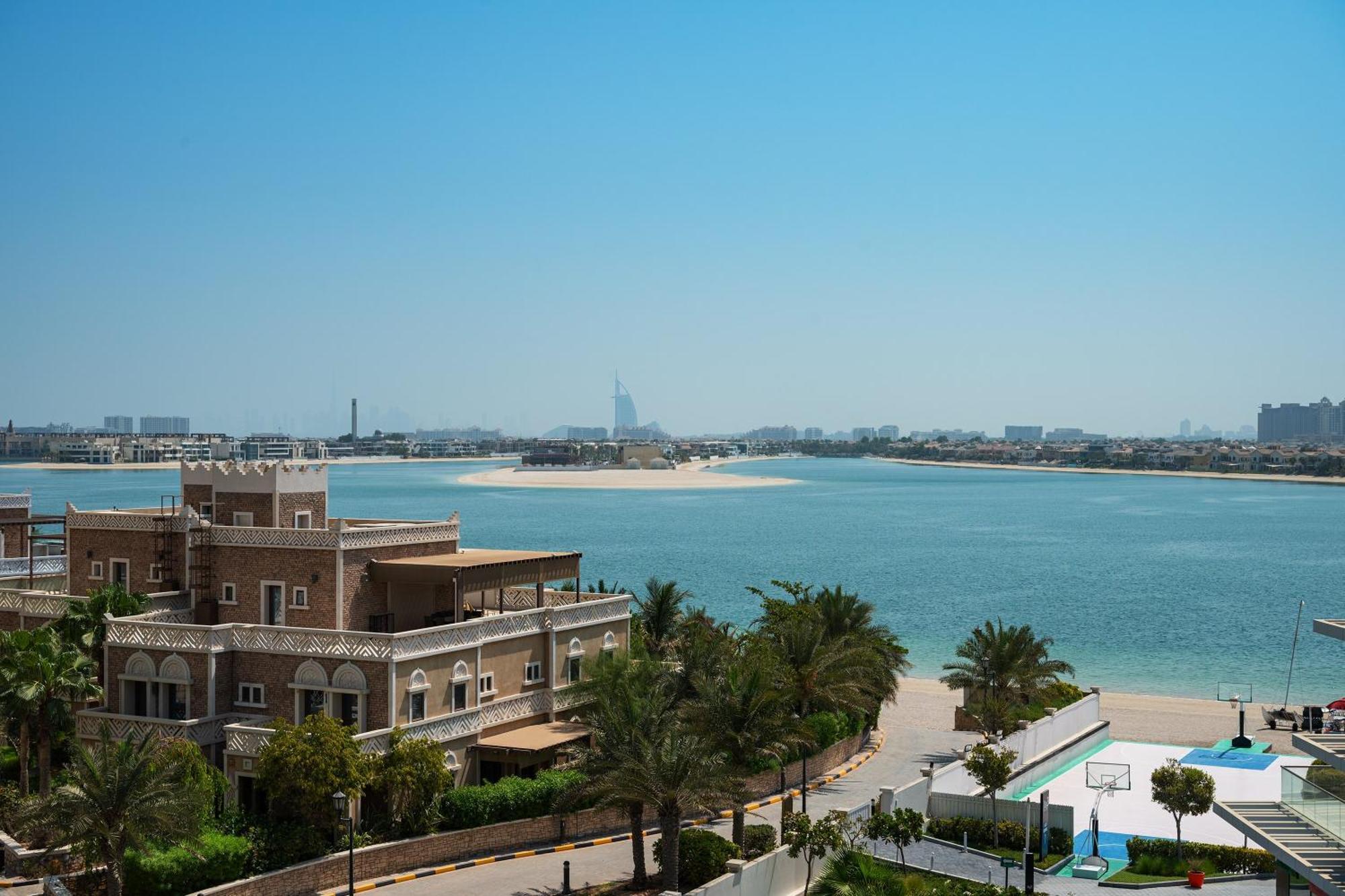 Resort Th8 Palm Resort, Vignette Collection By Ihg 5*