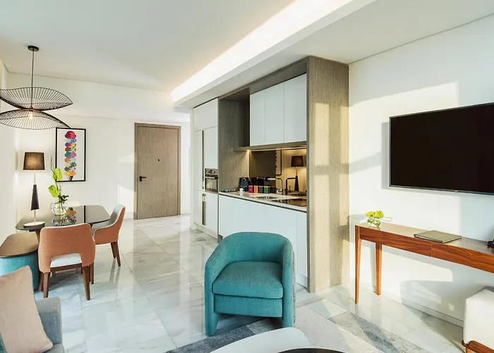 Th8 Palm Dubai Beach Resort, Vignette Collection By Ihg