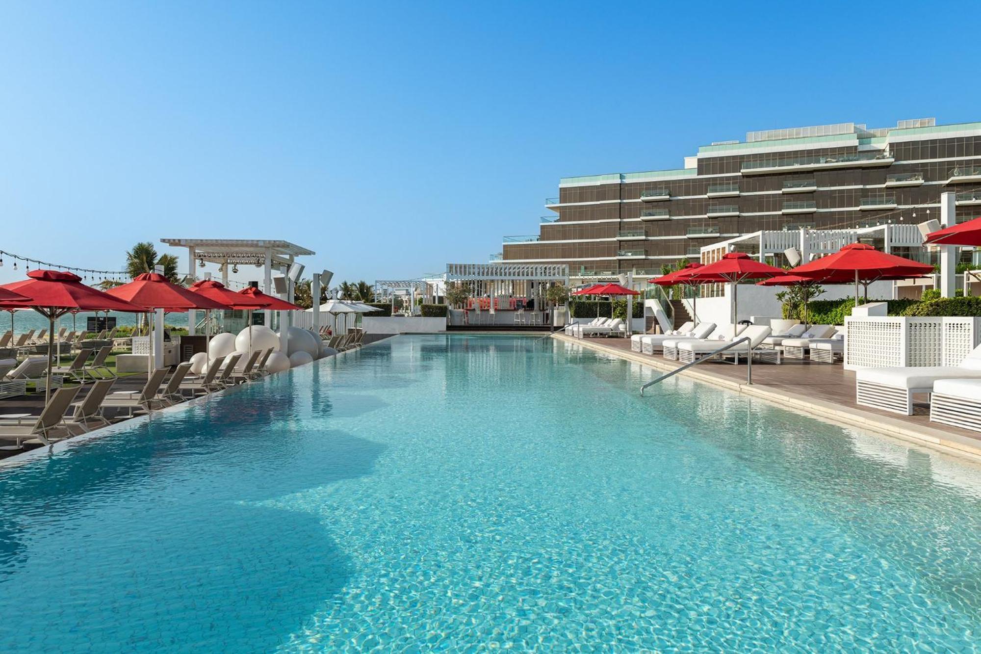 Th8 Palm Resort, Vignette Collection By Ihg منتجع