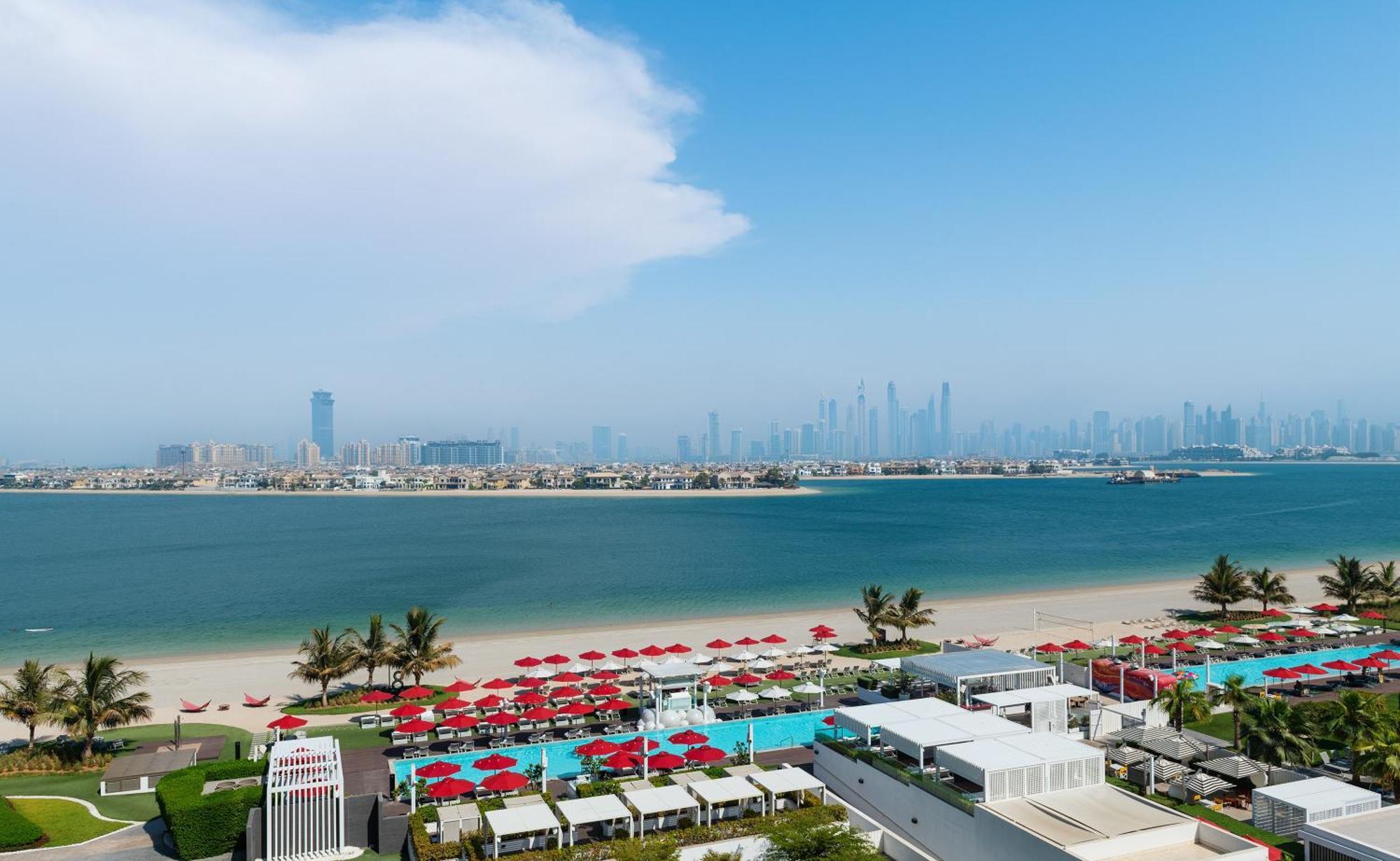 Курортный комплекс Th8 Palm Resort, Vignette Collection By Ihg 5*