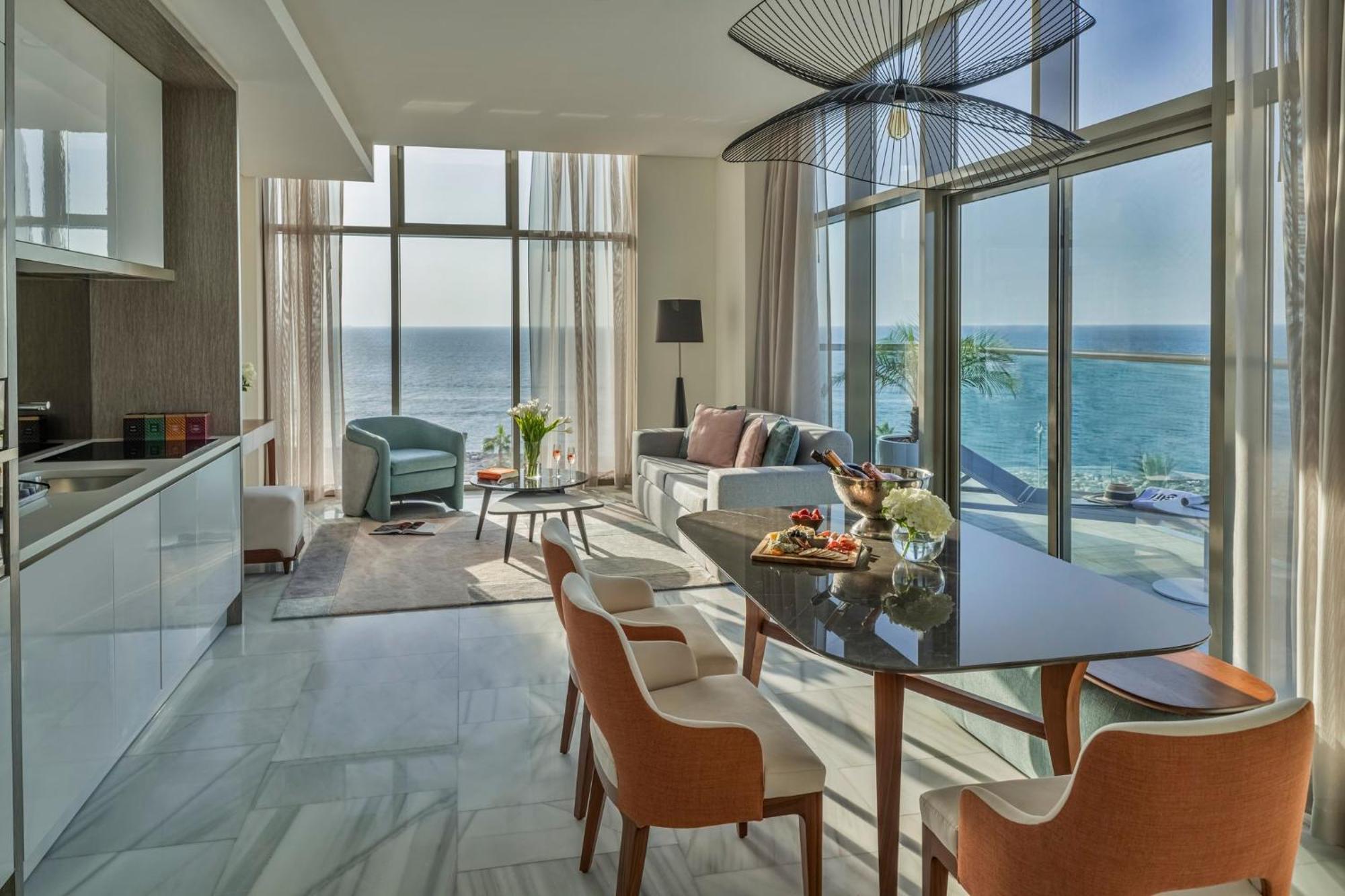 Th8 Palm Resort, Vignette Collection By Ihg Курортный комплекс