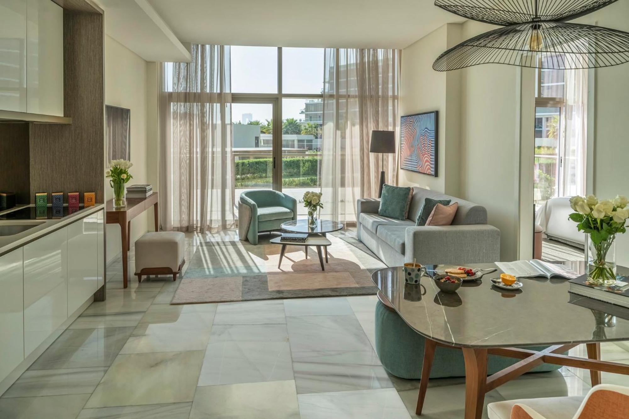 Th8 Palm Resort, Vignette Collection By Ihg Курортный комплекс 5*